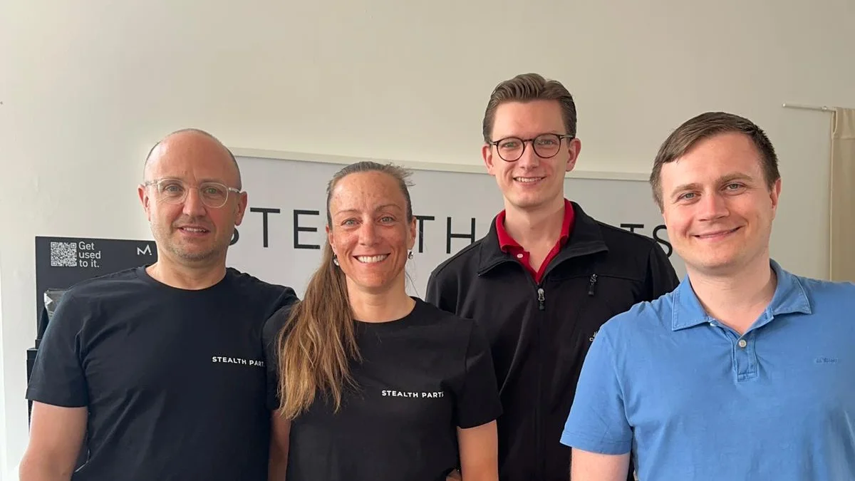 Das Team von Stealth Parts gemeinsam mit Karl Stickler und Dorian Wetter